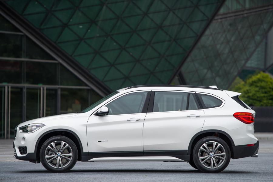  BMW X1 xDrive25Li Sport Line 2016 года  (фото 16 из 20)